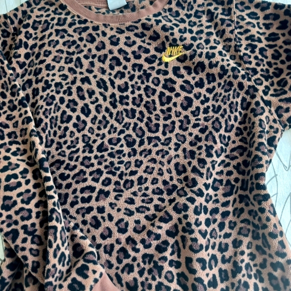 Nike leopard sweatshirt - Picture 3 of 4